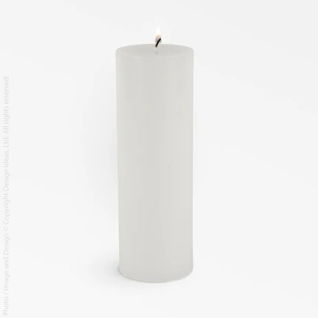 white pillar candle